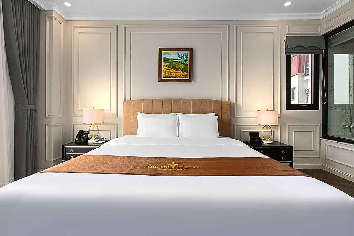 Deluxe City view – 1 giường lớn